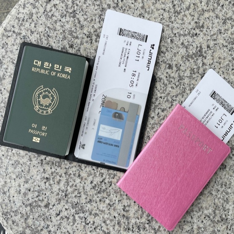 여권케이스 필수품 블랙 핑크 보관 수납 티켓